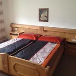 Apartament Peer