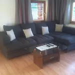 Apartament Peer *